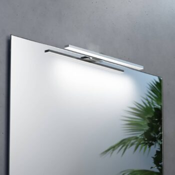 LED zrkadlové svetlo Triga IP44, chróm, 40 cm, 3 000 K