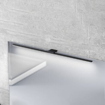 LED zrkadlové svetlo Triga IP44 čierne 80 cm, 3 000 K