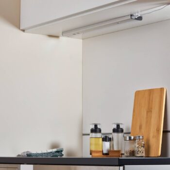 LEDVANCE Linear Flat podhľadová lampa 3000K snímač