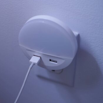 LEDVANCE Lunetta USB nočné LED s USB portom