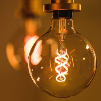 LEDVANCE SMART+ WiFi Filament Globe RGBW E27 4,5 W