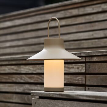 LOOM DESIGN LED dobíjacia stolová lampa Shadow Large, béžová, IP65