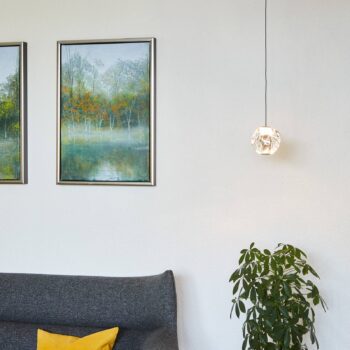 LOOM DESIGN LED závesné svetlo Ľadová guľa, chróm/čierna, Ø 10,5 cm