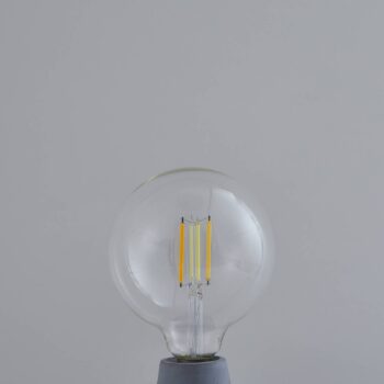 LUUMR Smart LED žiarovka číra E27 G125 7W Tuya WLAN CCT