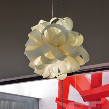LZF Agatha Ball závesná lampa, 84x80 cm, slonovina