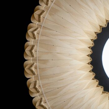 LZF Lola Medium stolová lampa, čierna/slonovinová