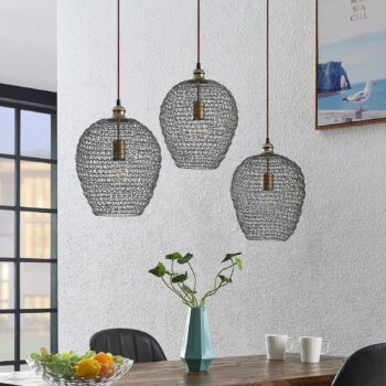 Lindby Benja závesná lampa, 3-plameňová, mosadz