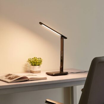Lindby Cerula LED stolná lampa, stmievač