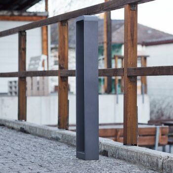 Lindby Emima LED svetlo na chodník z hliníka 100 cm