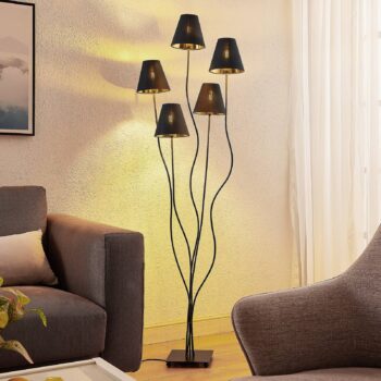 Lindby Komalie stojaca lampa, 5-plameňová, čierna