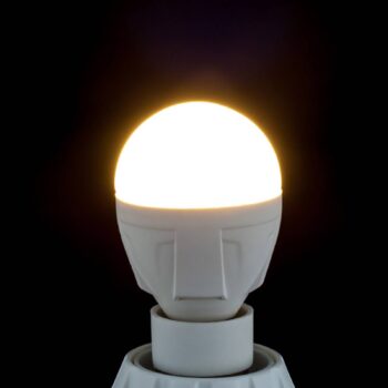 Lindby LED kvapková žiarovka, E14, 4,9 W, 3 000 K, 470 lumenov