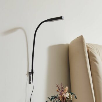 Lindby LED lampa na čítanie Flexola, čierna, hranatá, zástrčka