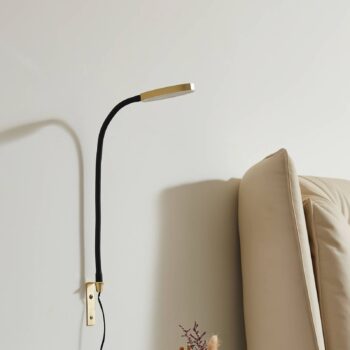 Lindby LED lampa na čítanie Flexola, zlatá, okrúhla, kov, zástrčka