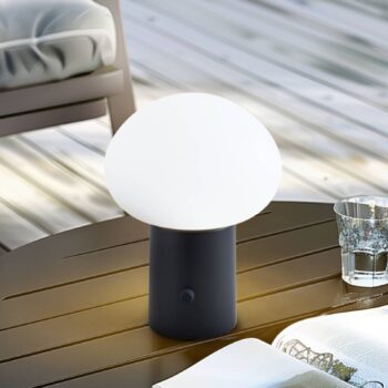 Lindby LED nabíjateľná stolová lampa Zelie, čierna, hliník, IP44