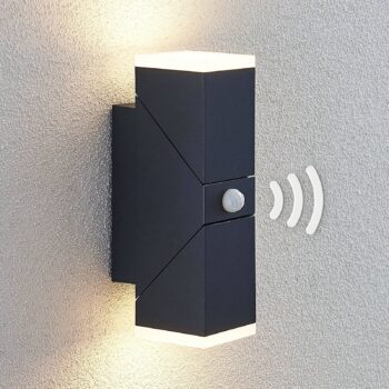 Lindby LED nástenné svietidlo Sally, 22 cm, antracitová farba, IP54, senzor