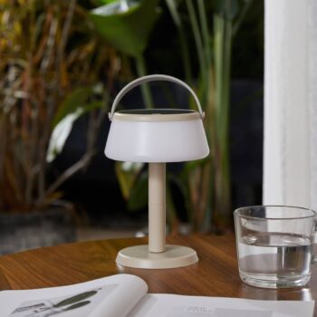 Lindby LED solárna stolová lampa Mikkel, béžová, stmievateľná, 7 cm