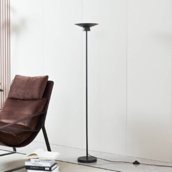 Lindby LED stojacia lampa Norvind, čierna, kov, 1-pl