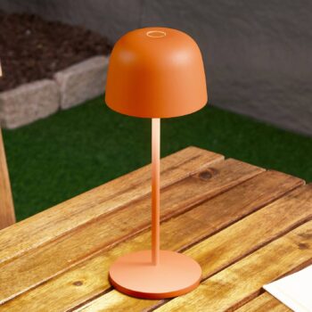 Lindby LED stolová lampa Arietty, oranžová, stmievateľná, IP65