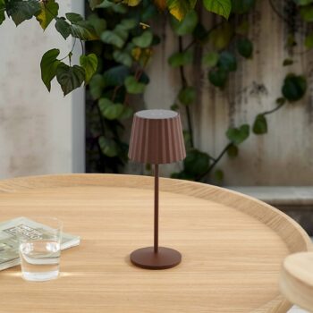 Lindby LED stolová lampa Esali, hrdzavohnedá, IP65