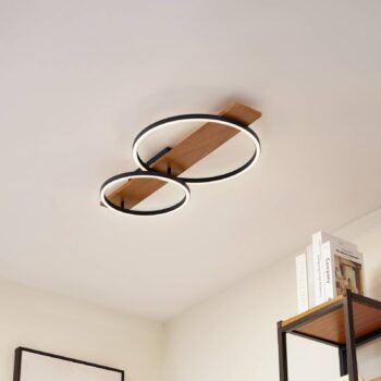 Lindby LED stropné svietidlo Galad, čierne, drevo, 2 svetlá, 75 cm