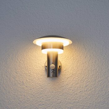 Lindby LED vonkajšie nástenné svietidlo Lillie, senzor, výška 19 cm