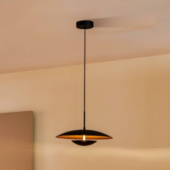 Lindby LED závesné svietidlo Tiama, kov, čierna/zlatá, Ø 40 cm