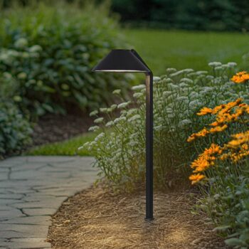 Lindby LED zemný svietidlo Capelo, čierne, kovové, 77 cm