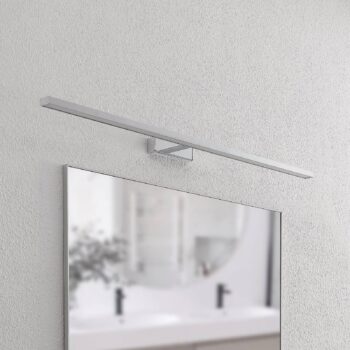 Lindby LED zrkadlové svetlo Jukka, 120 cm, chróm, kov, IP44