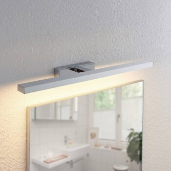 Lindby LED zrkadlové svetlo Jukka, 60 cm, chróm, kov, IP44