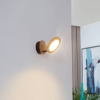 Lindby Manel LED reflektor drevo 1 svetlo