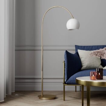 Lindby Oblúková lampa Cynthia, mosadzová farba, sklo, 140 cm, E27