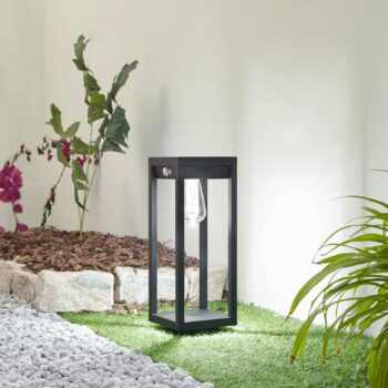 Lindby Smart LED solárne podstavcové svetlo Enea, senzor, CCT, RGB
