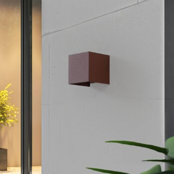 Lindby Smart LED vonkajšie nástenné svietidlo Dara rust angular CCT RGB