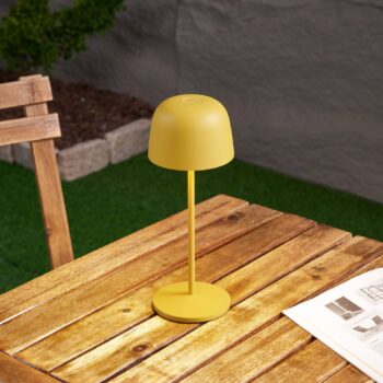 Lindby Stolová LED lampa Arietty, žltá, stmievateľná, IP65
