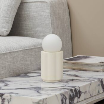 Lindby Stolová lampa Nielson, béžová, výška tienidla 8,5 cm, sadra
