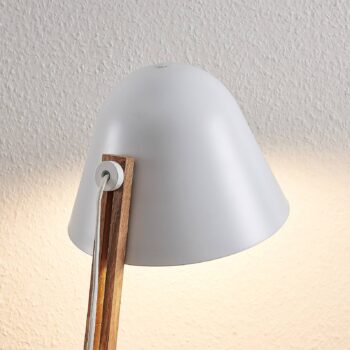 Lindby Tetja stojaca lampa s drevenou tyčou, biela