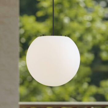 Lindby Vonkajšia závesná lampa Alea, biela, plast, Ø 38 cm