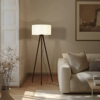 Lindby stojaca lampa Charlia, biela, orechové drevo, výška 150 cm