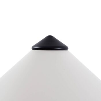 Lindby stojaca lampa Norvik, výška 150 cm, čierna/sivá, kov