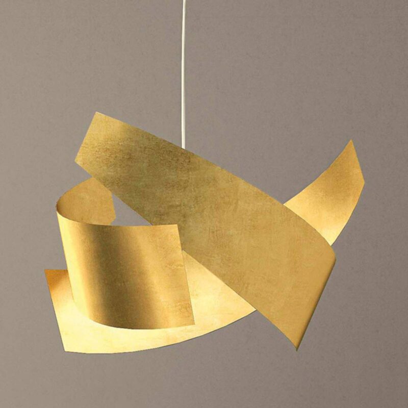 Lístkovým zlatom osadená závesná lampa Ella Lístkovým zlatom osadená závesná lampa Ella