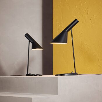 Louis Poulsen AJ Mini stolová lampa, čierna