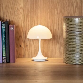 Louis Poulsen Panthella Portable V2 LED biela