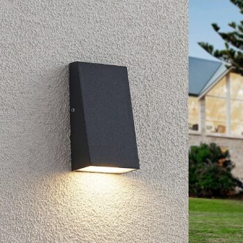 Lucande Adarey vonkajšie nástenné LED svetlo, IP54