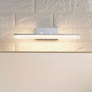 Lucande LED nástenné svietidlo do kúpeľne Julie, 32 cm, chróm, kov, IP44