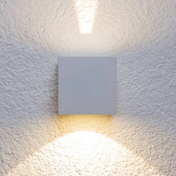 Lucande LED vonkajšie nástenné svietidlo Jarno, biele, kov, 9 cm