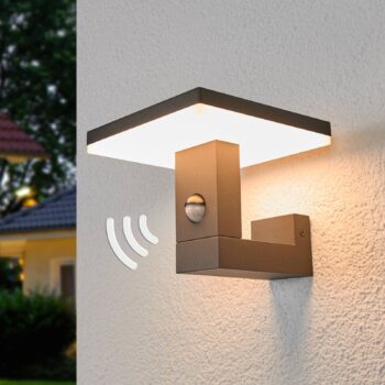 Lucande LED vonkajšie nástenné svietidlo Olesia, 15 cm, senzor, IP54