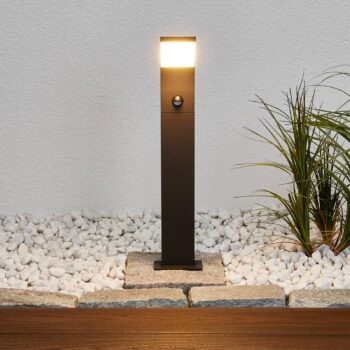 Lucande Timm Chodníkové LED svetlo, senzor, 60 cm, antracit, IP54