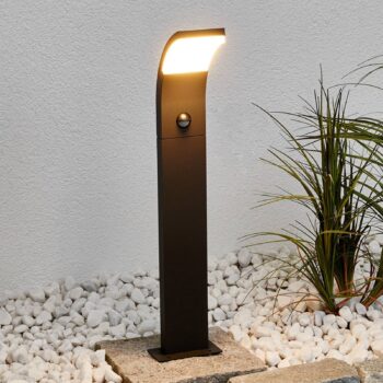 Lucande Timm Chodníkové LED svetlo, senzor, 60 cm, antracit, IP54