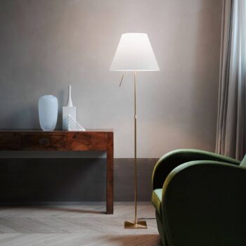 Luceplan Costanza stojaca lampa D13t, mosadz/biela