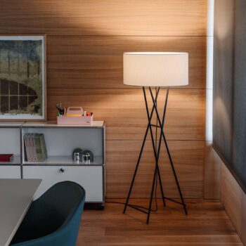 MARSET Cala Metal P145 stojaca lampa, čierna/biela